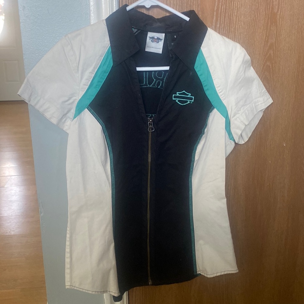Authentic Women’s Zip Up Harley Davidson Shirt